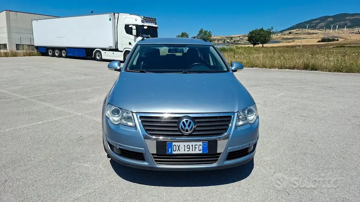 Usata VW Passat Comfortline 150 CV (110 kW) 2009 Bluazzurro Berlina