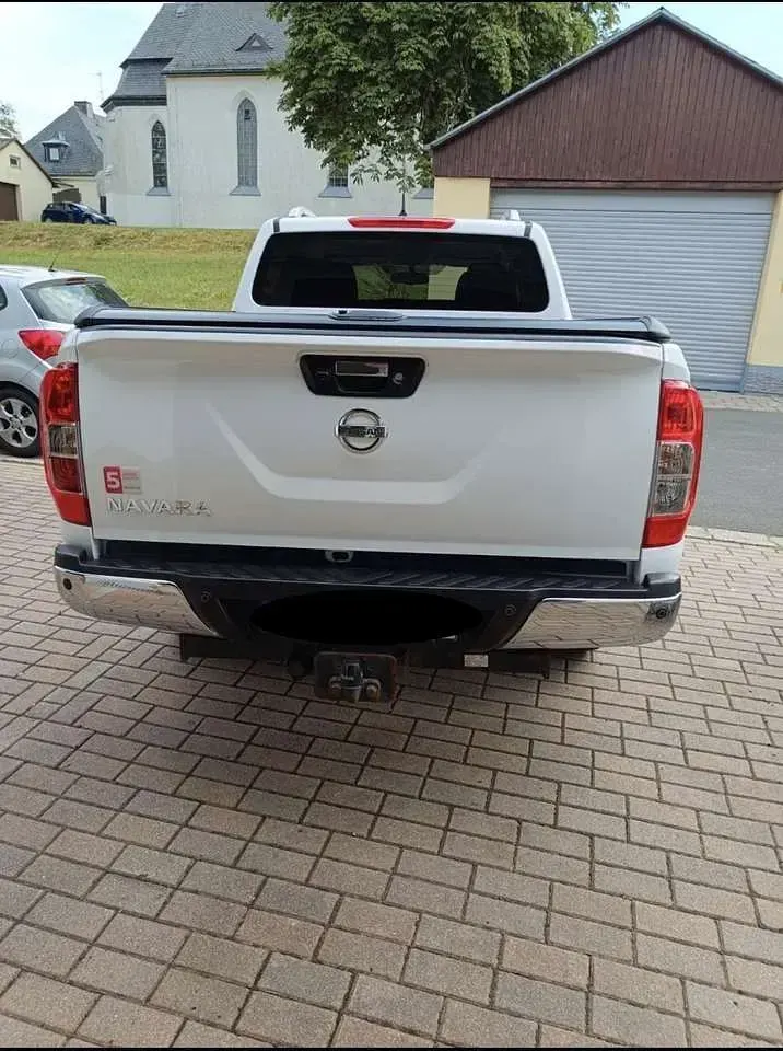 Usata Nissan Navara N-Connecta 190 CV (139 kW) 2016 Bianco Pick-up