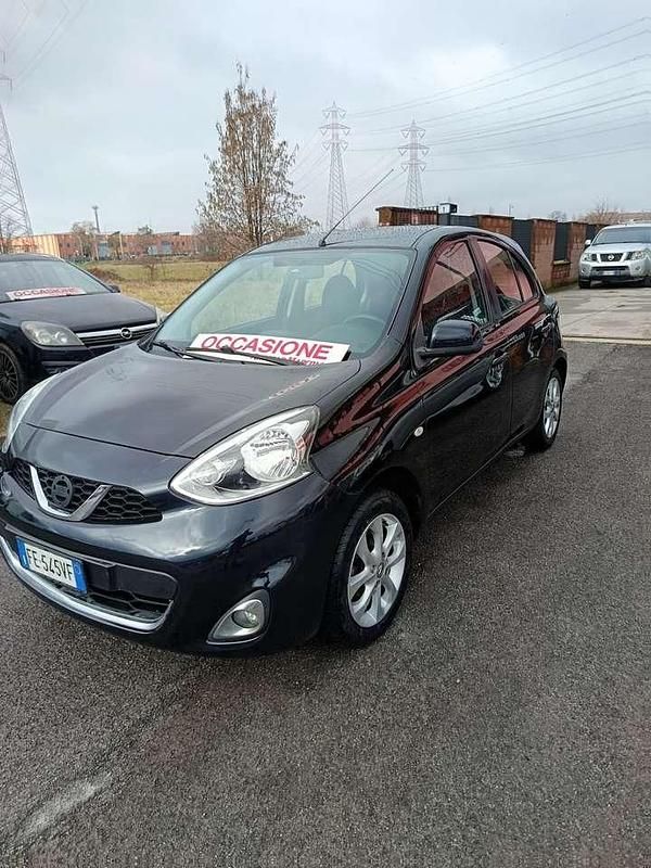 Usata Nissan Micra Tekna 80 CV (58 kW) 2016 Nero Berlina