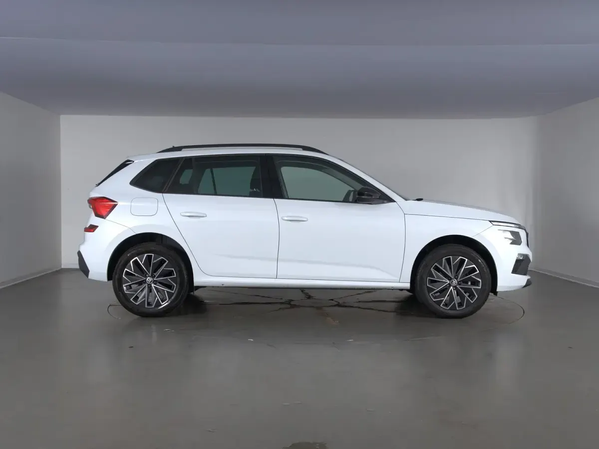 Usata Skoda Kamiq 116 CV (85 kW) 2025 Bianco luna metallizzato SUV