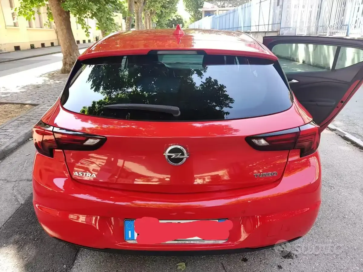 Usata Opel Astra Innovation 150 CV (110 kW) 2016 Rosso Berlina