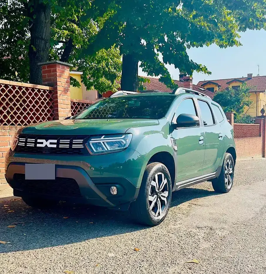 Usata Dacia Duster Journey 101 CV (74 kW) 2023 Verde SUV