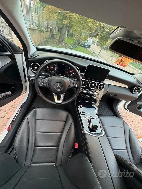 Usata Mercedes C220 Premium 170 CV (125 kW) 2014 Bianco Berlina