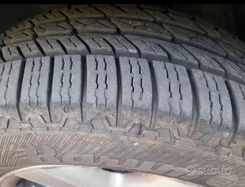 Usata Toyota RAV4 116 CV (85 kW) 2005 Nero SUV