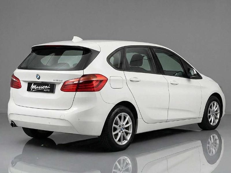 Usata BMW 218 Active Tourer Advantage 150 CV (110 kW) 2014 Bianco past. Monovolume