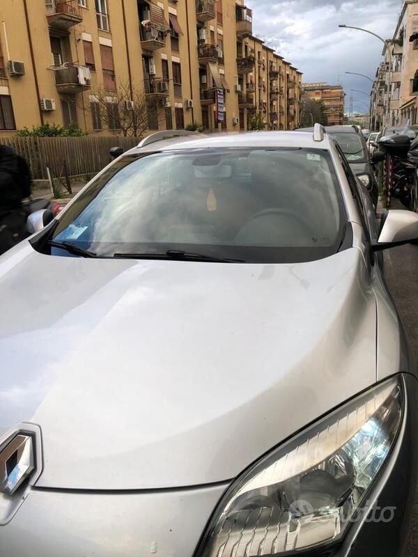 Usata 2012 Renault Mégane GrandTour Station wagon | 4200 € (Cara) - Immagine 1/4