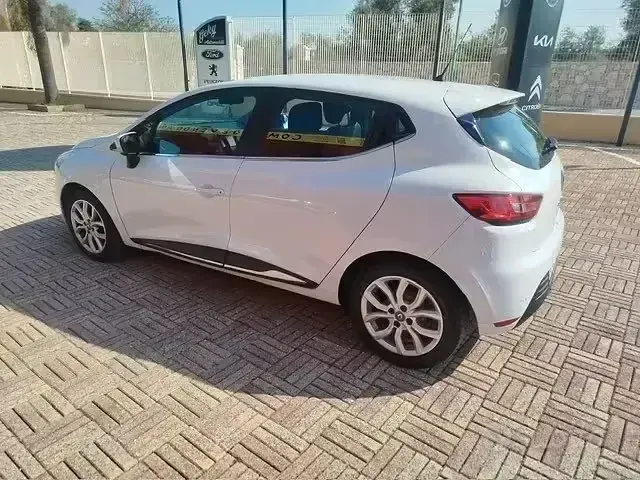 Brugt Renault Clio IV Intens 75 HK (55 kW) 2017 Hvid Sedan
