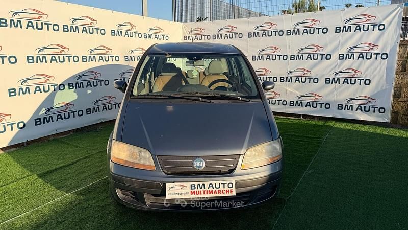 Usata Fiat Idea Emotion 70 CV (51 kW) 2005 Grigio Monovolume