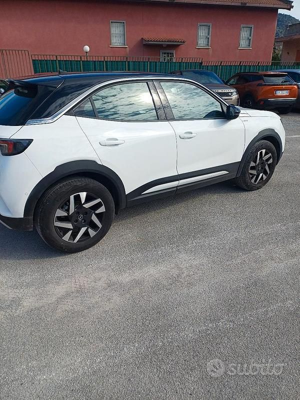 Usata Opel Mokka Elegance 131 CV (96 kW) 2021 Bianco SUV