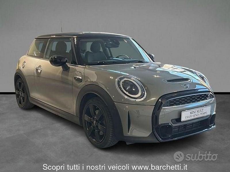 Usata Mini Cooper S 178 CV (130 kW) 2022 Grigio Utilitaria