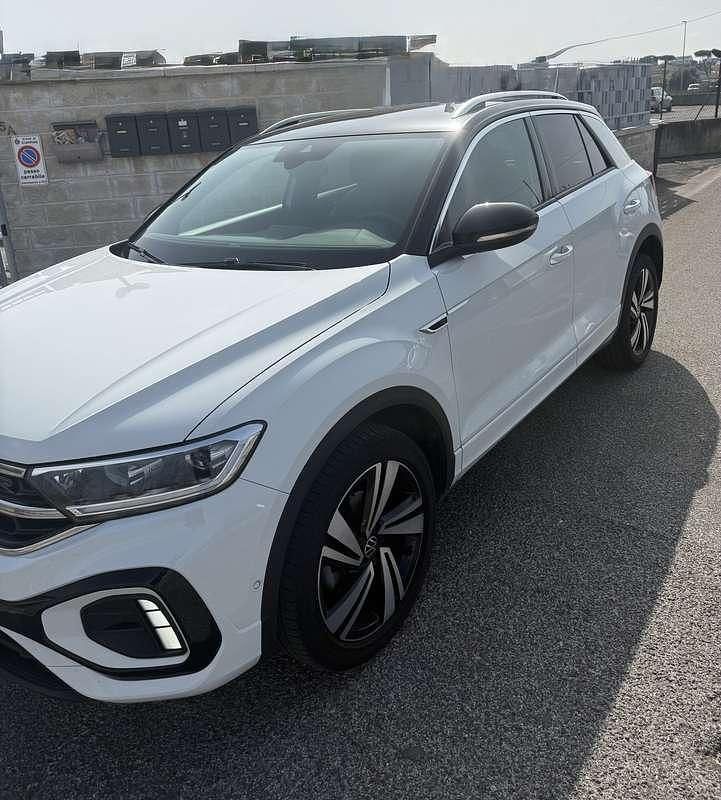 Usata VW T-Roc R-line 150 CV (110 kW) 2023 Bianco SUV