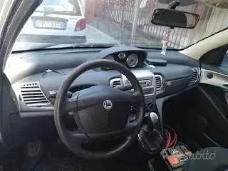 Usata Lancia Ypsilon 95 CV (69 kW) 2007 Grigio Utilitaria