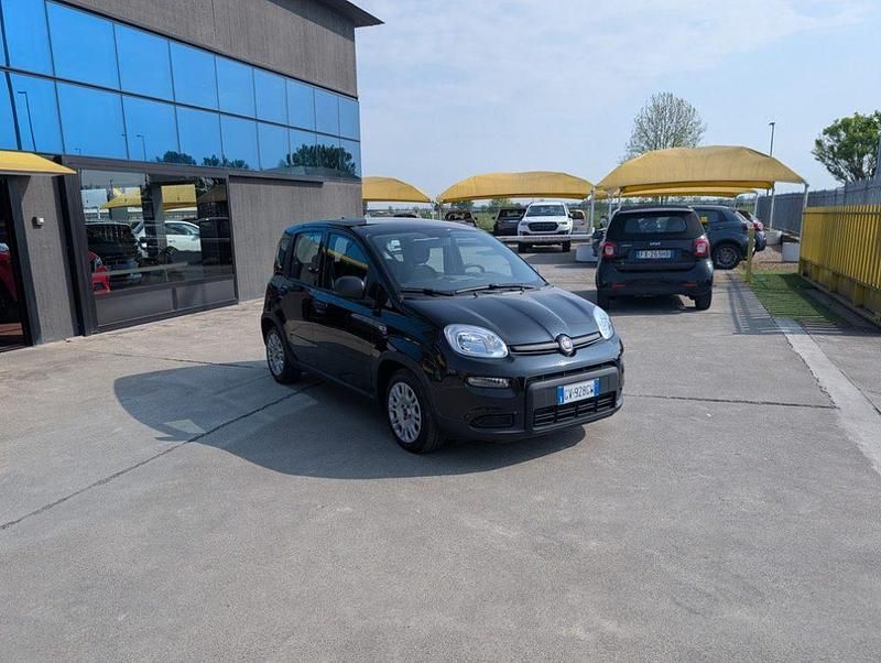 Usata Fiat Panda S 69 CV (50 kW) 2023 Nero / pastello Utilitaria