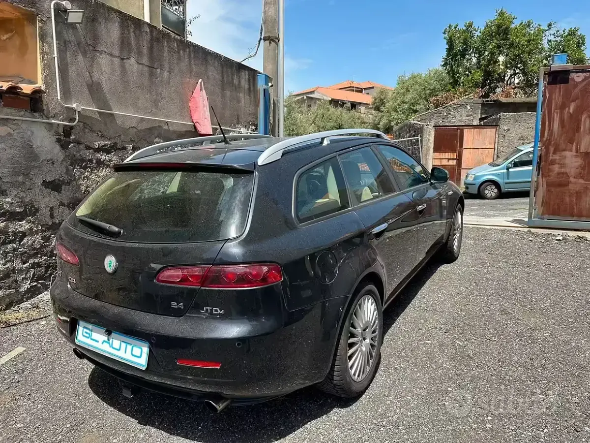 Occasion Alfa Romeo 159 Distinctive 209 PK (153 kW) 2008 Zwart Stationwagen
