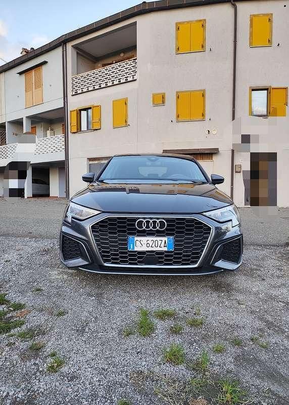 Usata Audi A3 S-Line 116 CV (85 kW) 2021 Grigio Berlina