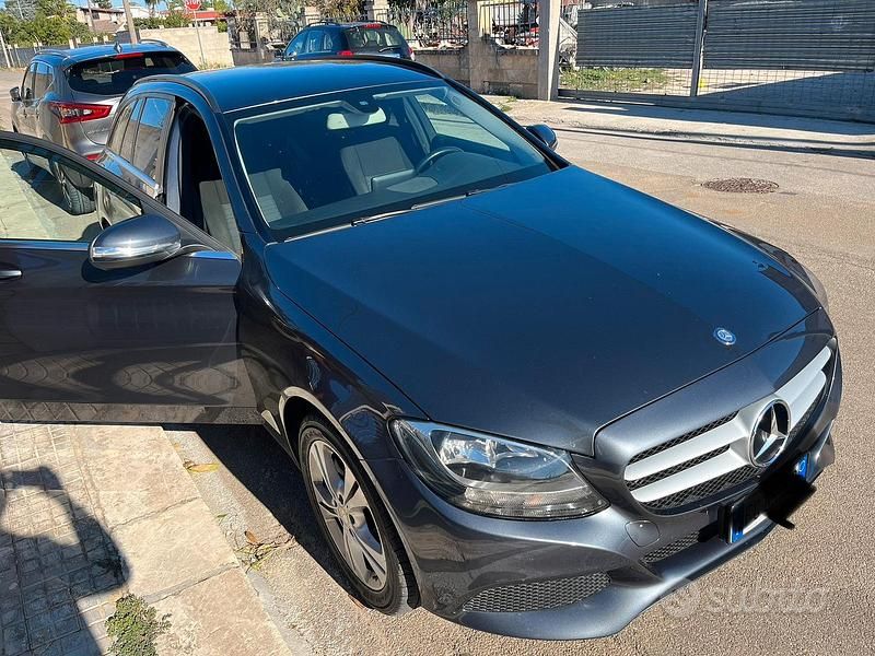 Usata Mercedes C180 156 CV (114 kW) 2015 Grigio Station wagon