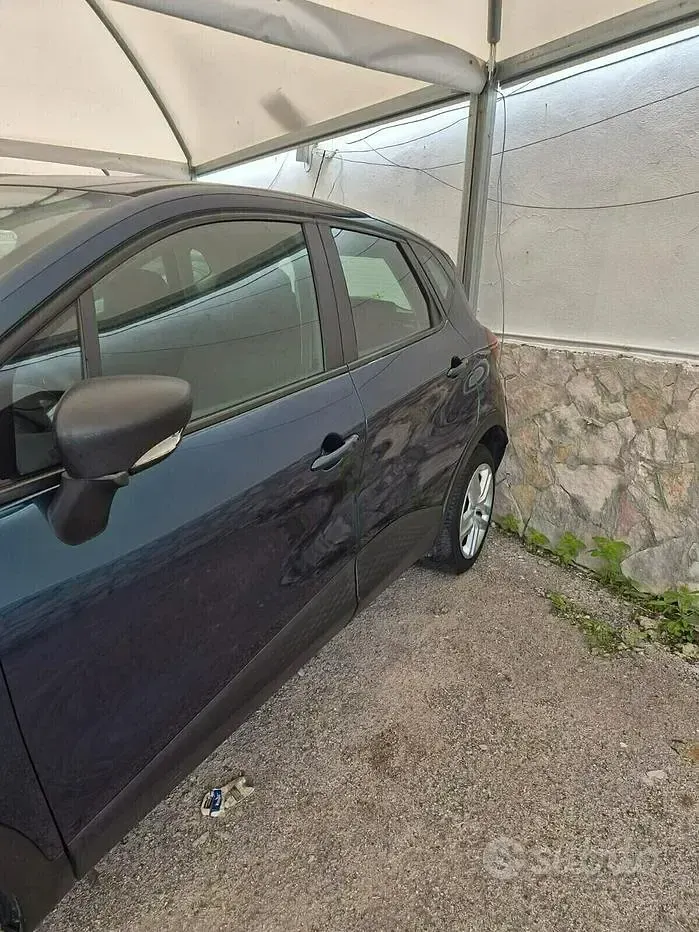 Usata Renault Captur Life 90 CV (66 kW) 2018 Blu SUV