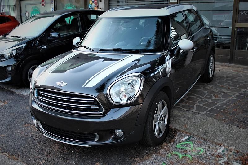Grigio Usata 2014 Mini Cooper D Countryman SUV | 13.950 € (Molto cara) - Immagine 1/4