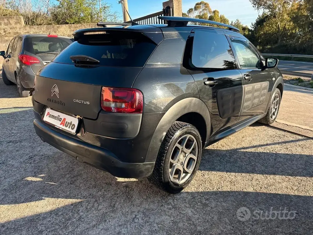 Usata Citroën C4 Cactus Shine 99 CV (72 kW) 2015 Nero Utilitaria
