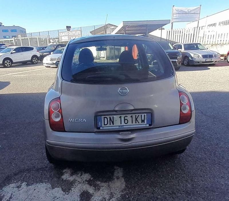 Usata Nissan Micra 65 CV (47 kW) 2008 Beige Utilitaria