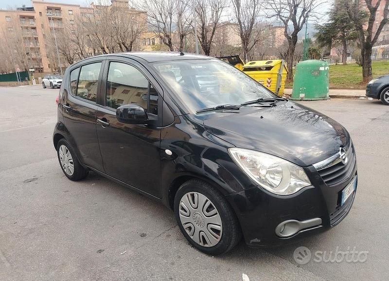 Usata Opel Agila 68 CV (50 kW) 2011 Nero Utilitaria