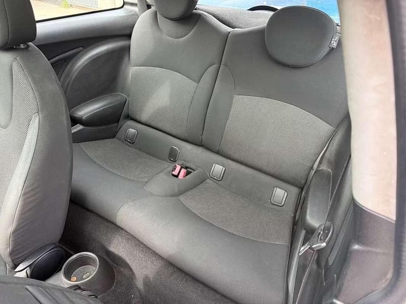 Usata Mini Cooper 120 CV (88 kW) 2009 Argento Utilitaria