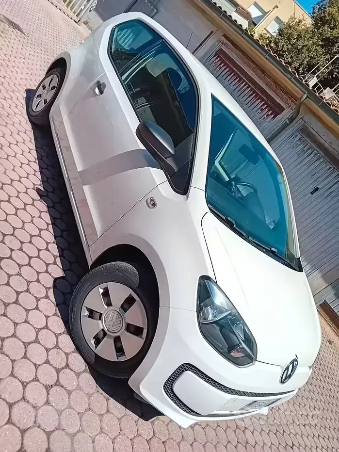 Usata VW up! 60 CV (44 kW) 2016 Bianco Utilitaria