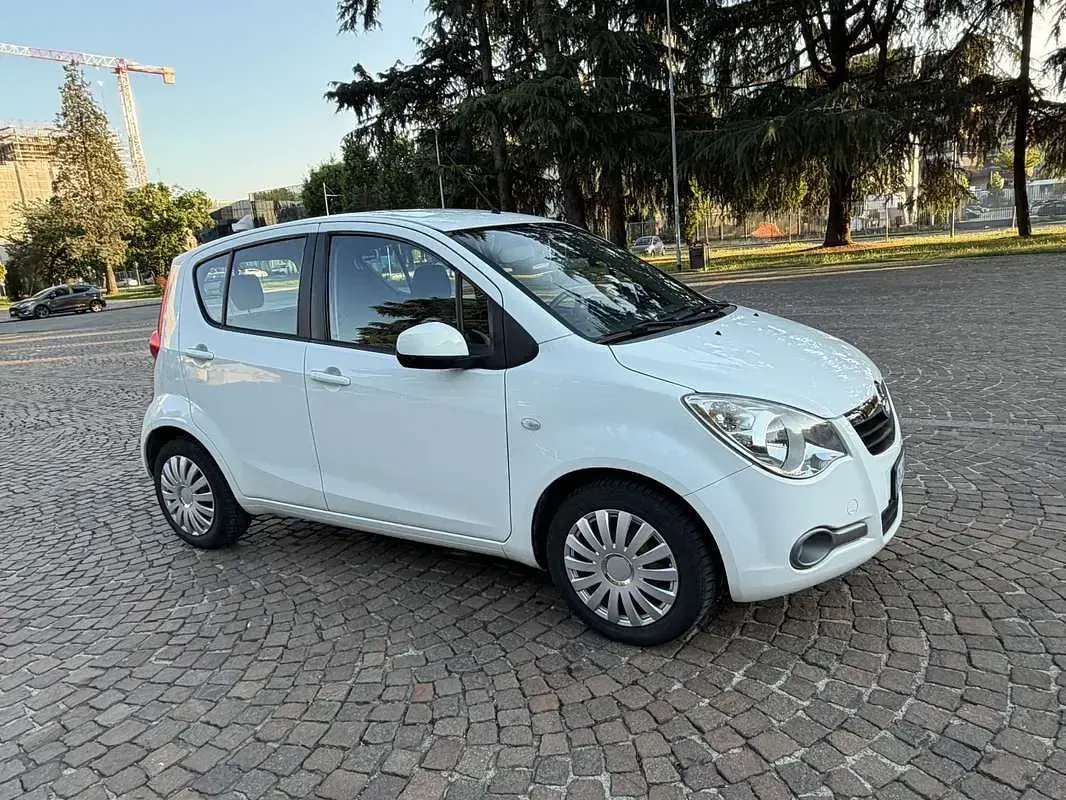 Usata Opel Agila 68 CV (50 kW) 2014 Bianco Utilitaria