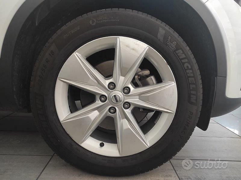 Usata Volvo XC40 163 CV (119 kW) 2023 Bianco SUV