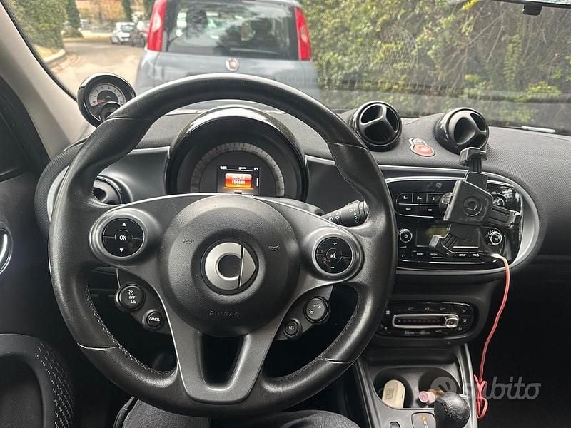 Usata Smart ForFour Passion 71 CV (52 kW) 2016 Bianco Utilitaria