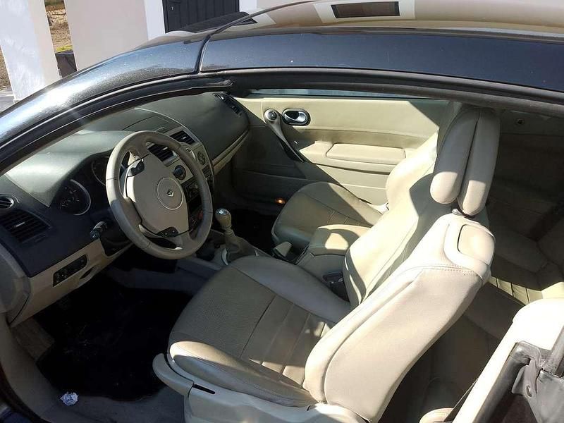 Usata Renault Mégane Cabriolet Luxe 150 CV (110 kW) 2006 Cabrio