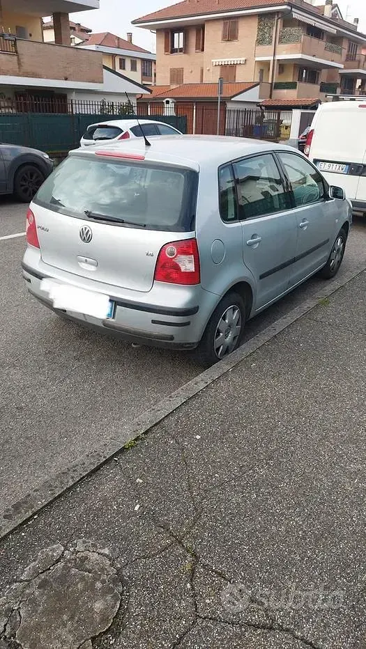 Usata VW Polo Comfortline 75 CV (55 kW) 2003 Grigio Berlina