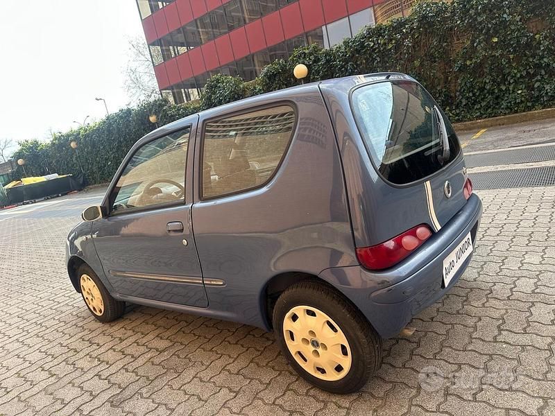 Usata Fiat 600 Anniversary 54 CV (39 kW) 2007 Grigio Utilitaria