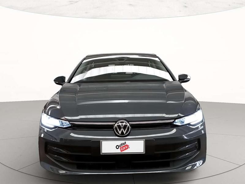 Usata VW Golf VIII Life 116 CV (85 kW) 2025 Dolphin grey metallizzato Berlina