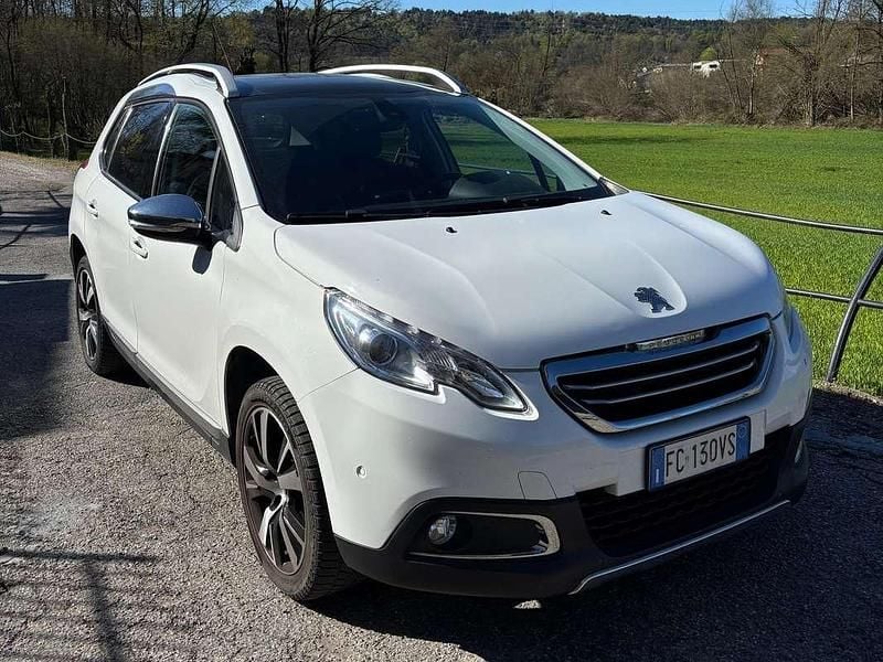 Usata Peugeot 2008 Access 90 CV (66 kW) 2016 Bianco SUV