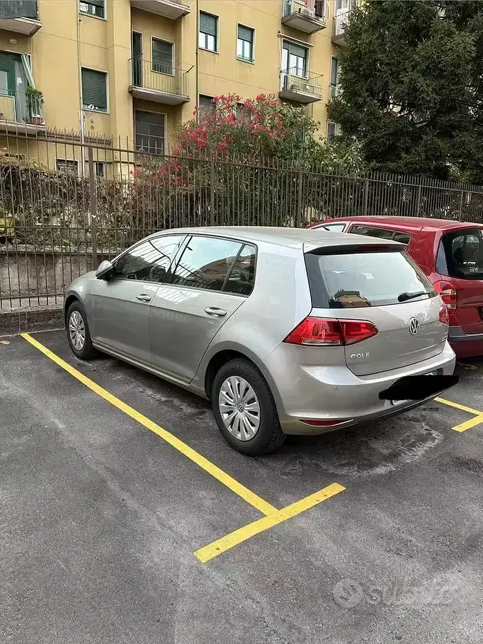 Usata VW Golf VII Sound 85 CV (62 kW) 2016 Grigio Berlina