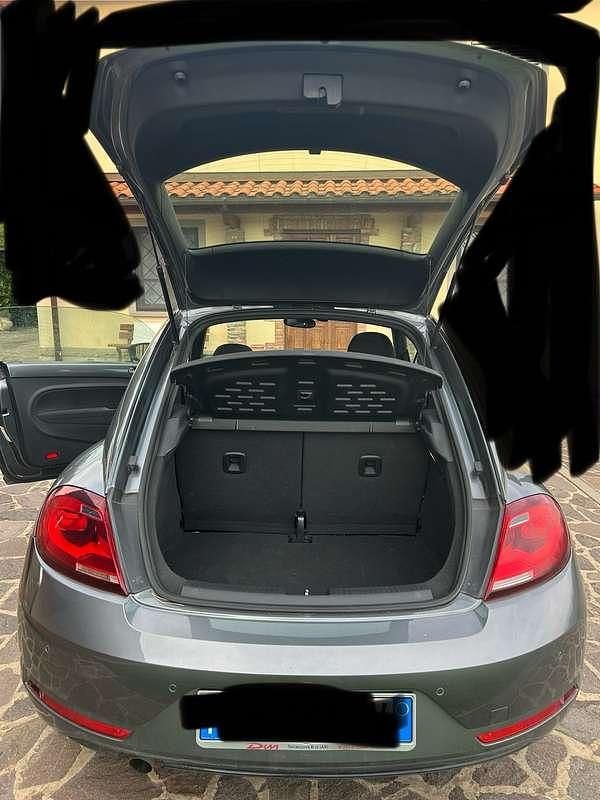 Usata VW Beetle Design 105 CV (77 kW) 2017 Utilitaria