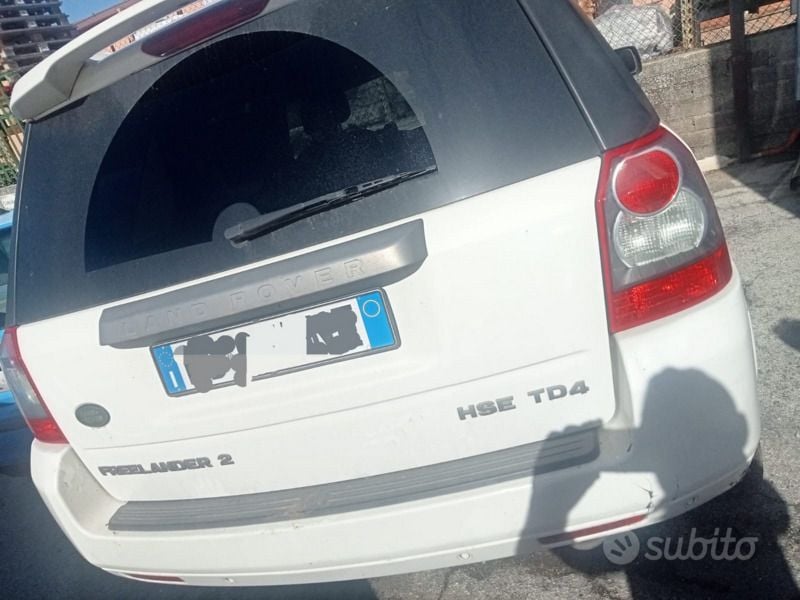 Bianco Usata 2010 Land Rover Freelander 2 HSE SUV | 3500 € (Super prezzo) - Immagine 1/4