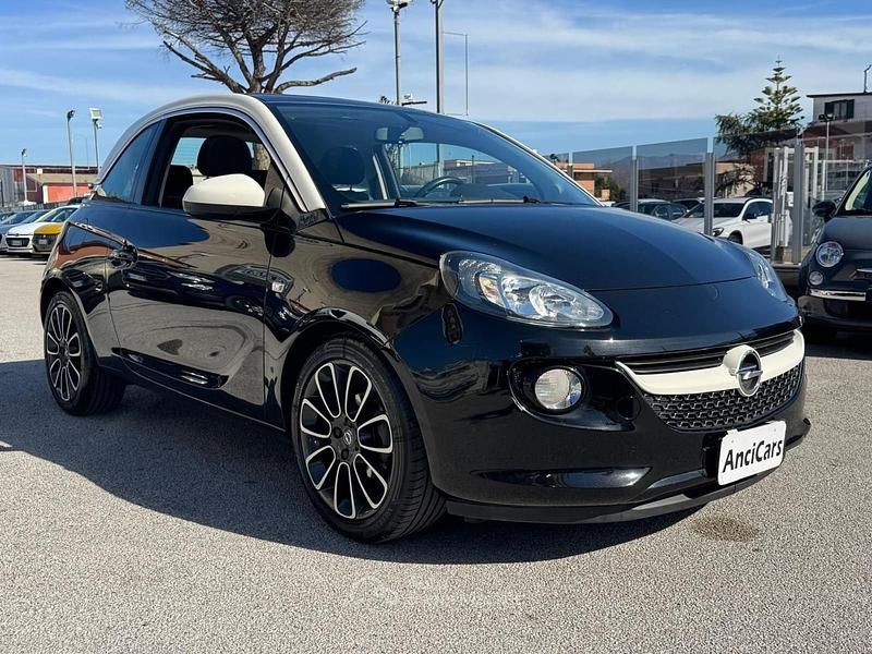 Usata Opel Adam Glam 87 CV (63 kW) 2019 Nero Utilitaria