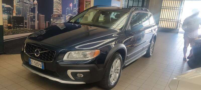Blu/azzurro Usata 2014 Volvo XC70 Momentum SUV | 6000 € (Super prezzo) - Immagine 1/4