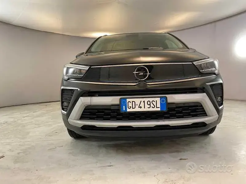 Usata Opel Crossland Elegance 110 CV (80 kW) 2021 Nero SUV
