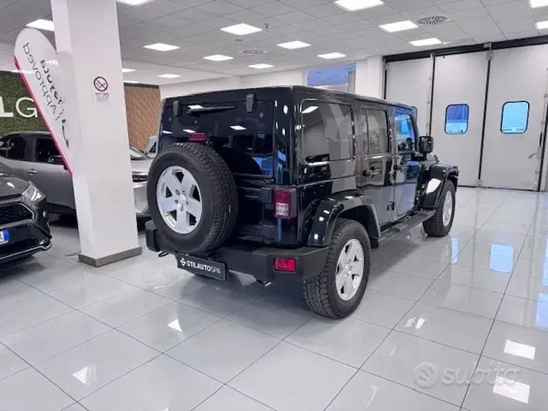 Begagnad Jeep Wrangler Sahara 200 HK (147 kW) 2012 Grön SUV