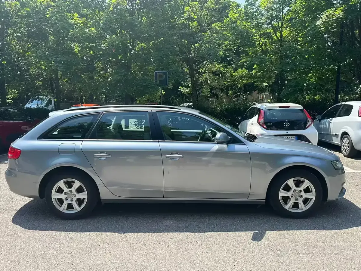 Usata Audi A4 143 CV (105 kW) 2009 Grigio Station wagon