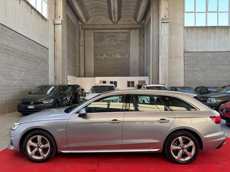 Usata Audi A4 S-Line 163 CV (119 kW) 2023 Argento Station wagon