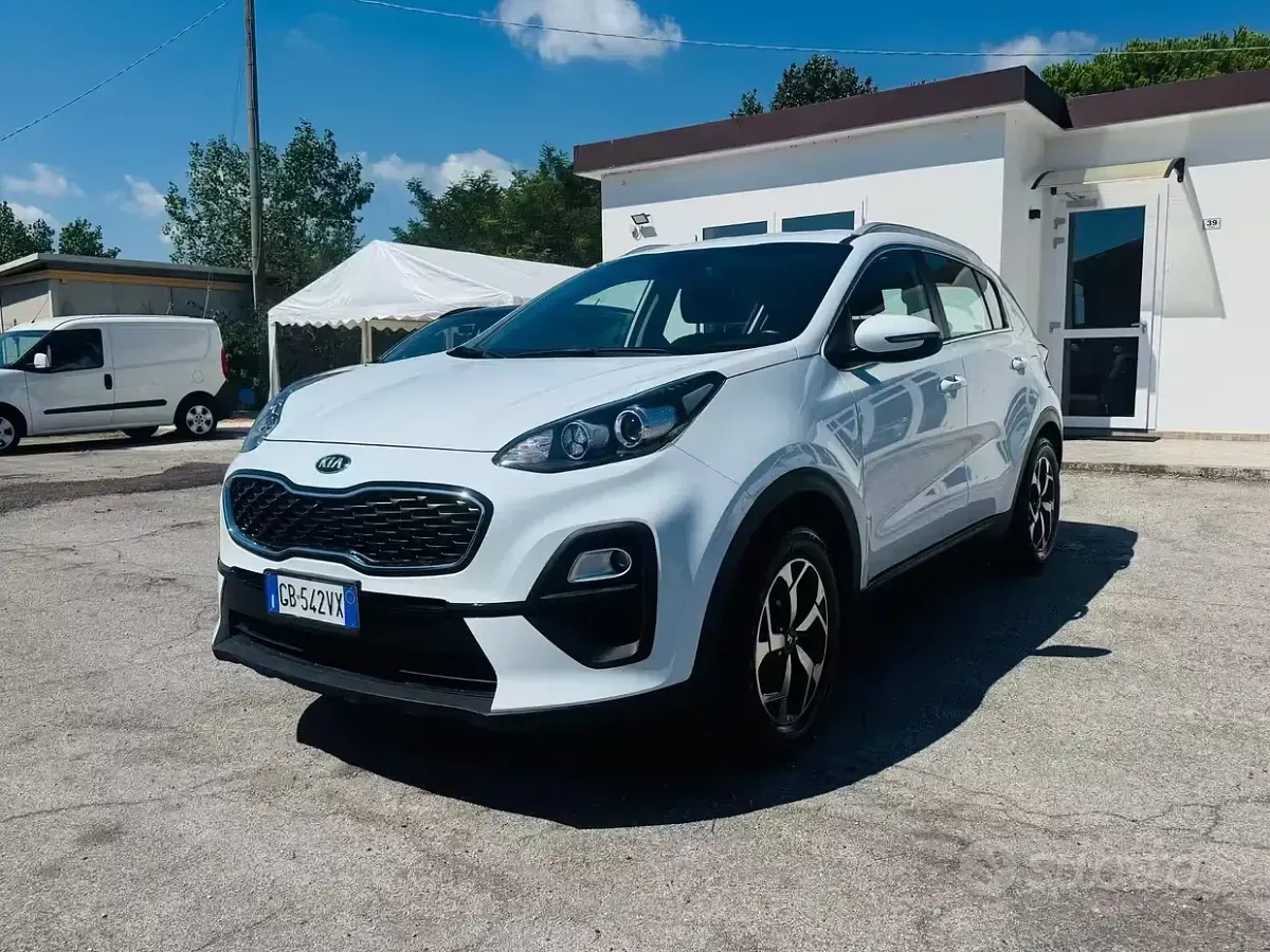 Usata Kia Sportage Style 132 CV (97 kW) 2020 Bianco SUV