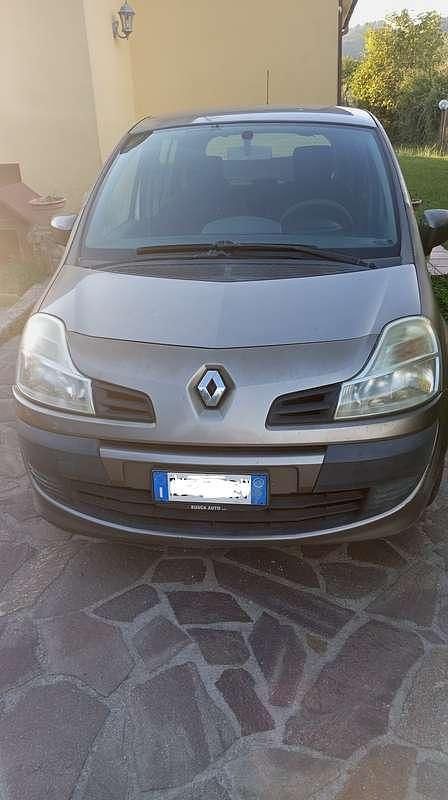 Grigio Usata 2010 Renault Modus Expression Monovolume | 1500 € (Buon prezzo) - Immagine 1/1