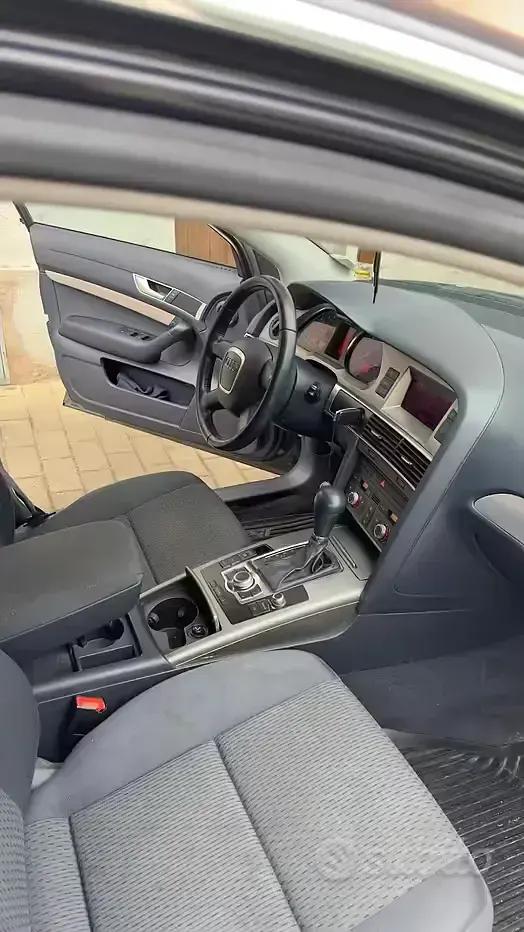 Usata Audi A6 140 CV (102 kW) 2006 Blu Station wagon