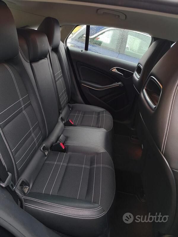 Usata Mercedes CLA200 Premium 136 CV (100 kW) 2015 Nero Station wagon