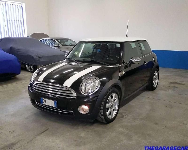 Usata Mini Cooper 120 CV (88 kW) 2010 Nero Utilitaria