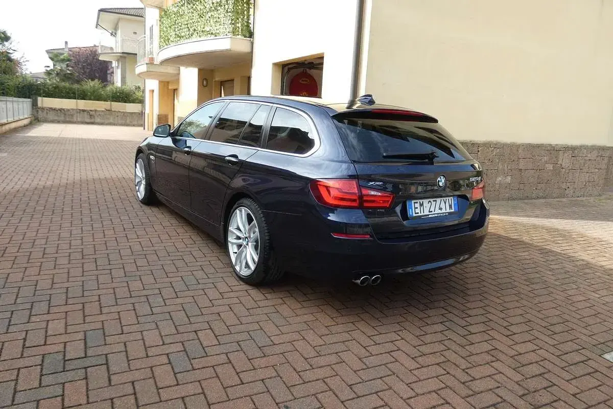 Usata BMW 525 218 CV (160 kW) 2012 Blu/azzurro Station wagon